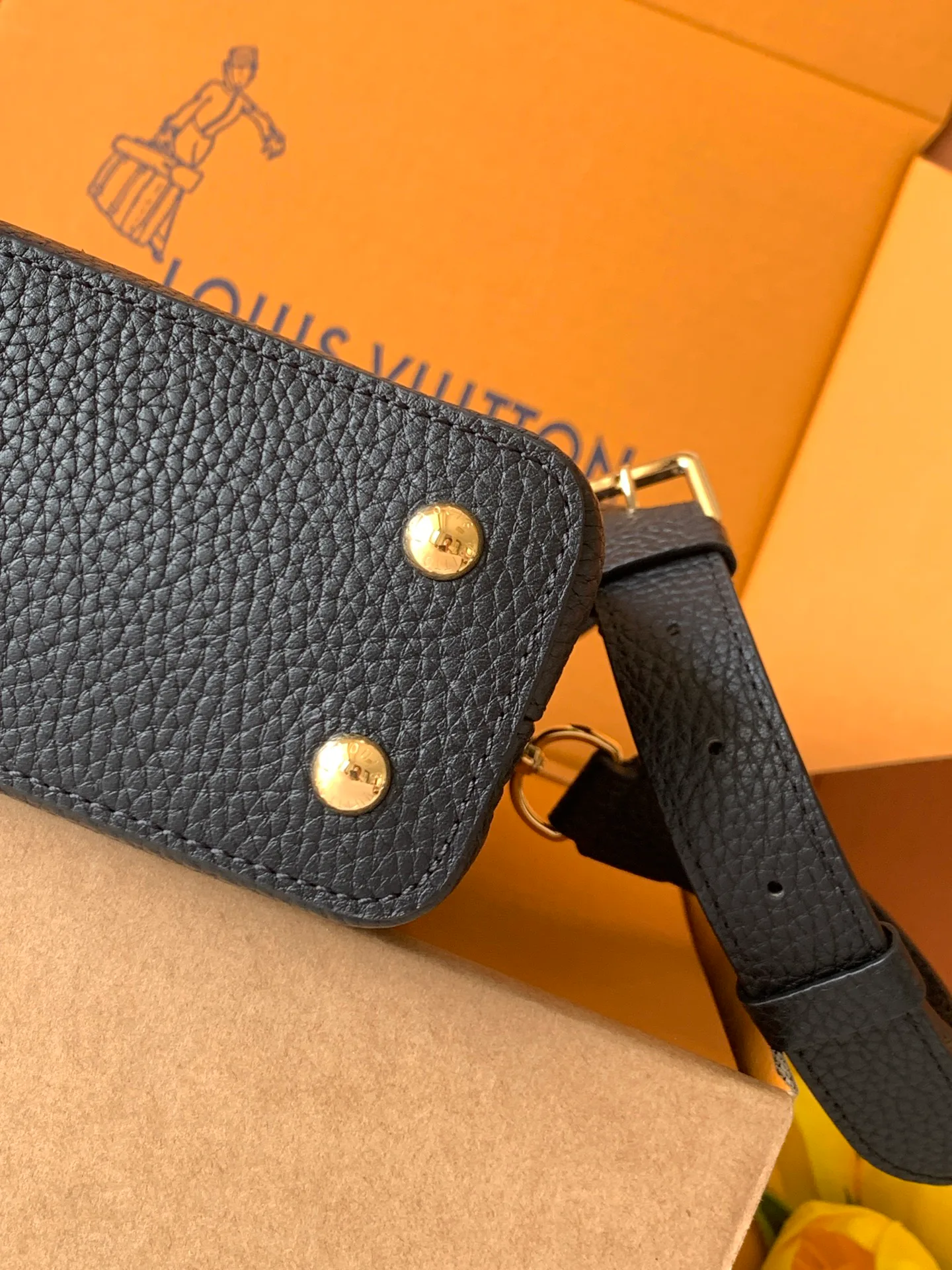 Women's Classic Handbags LOUIS VUITTON 18520877