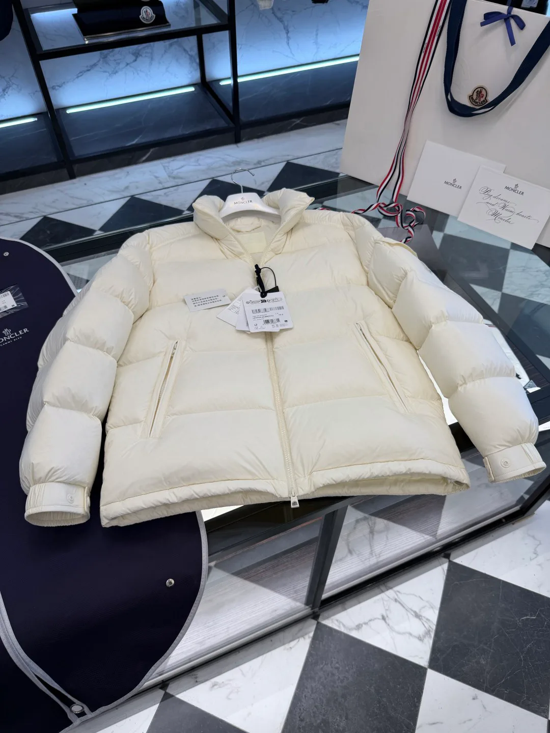 Men's Jackets And Down Jackets MONCLER 18007680