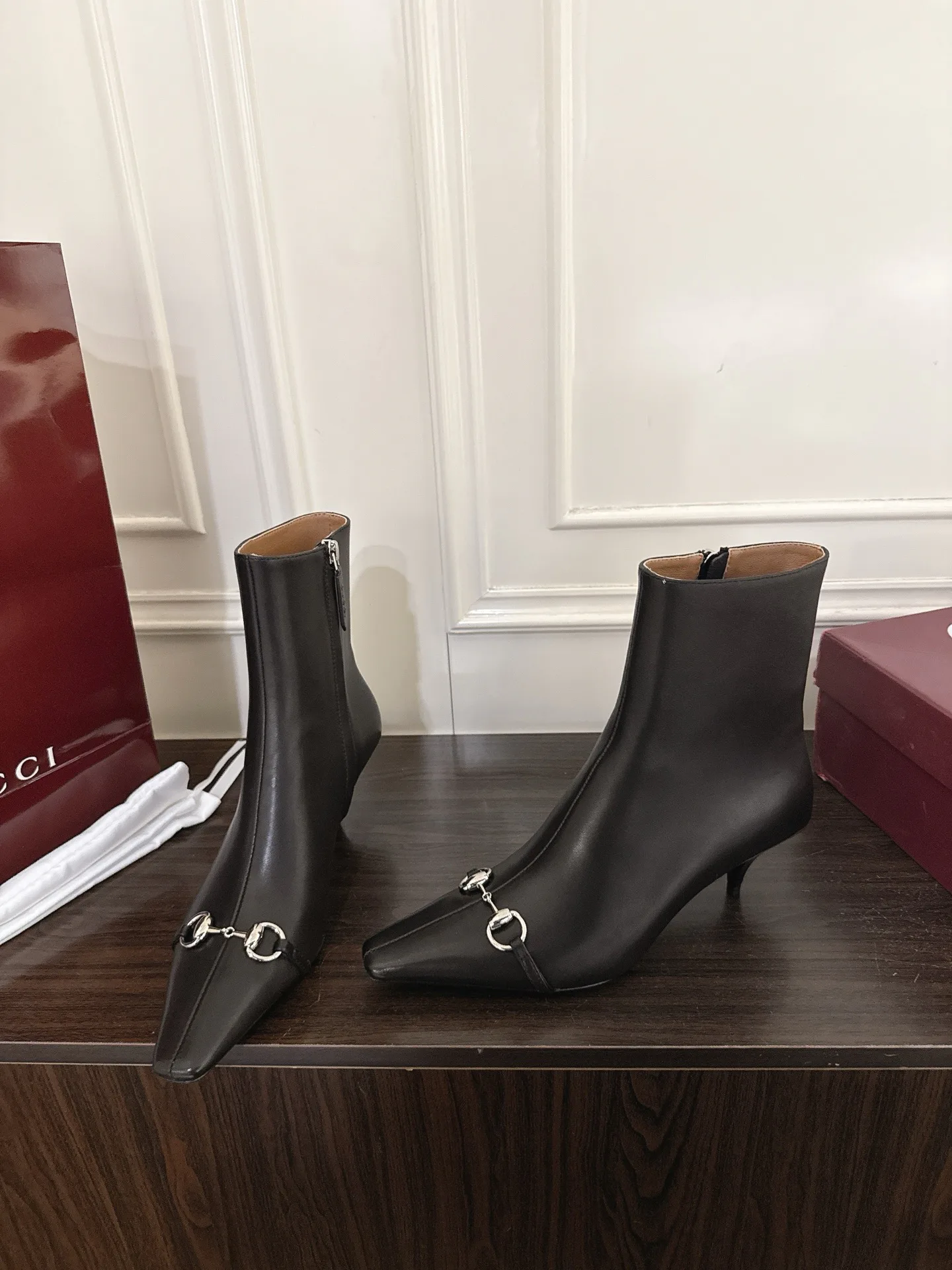 Women's Booties GUCCI 17956795