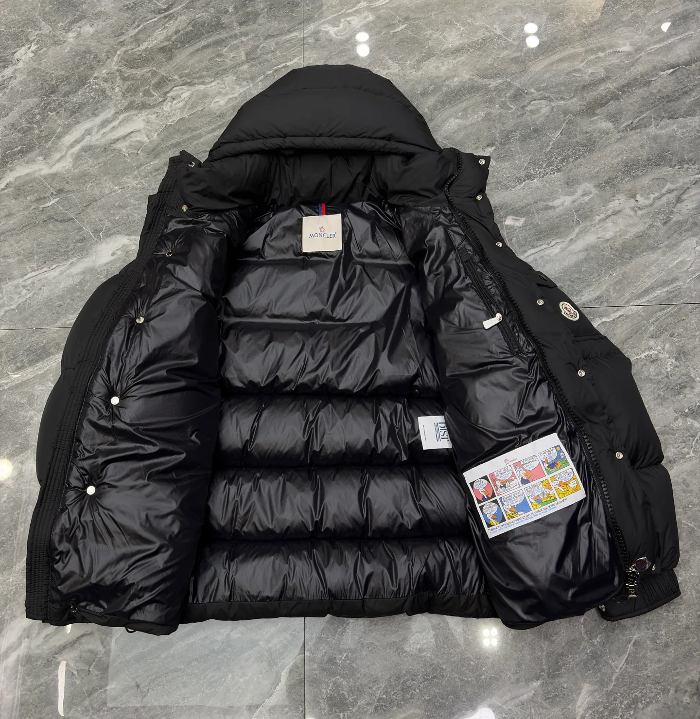 Men's Jackets And Down Jackets MONCLER 17568684