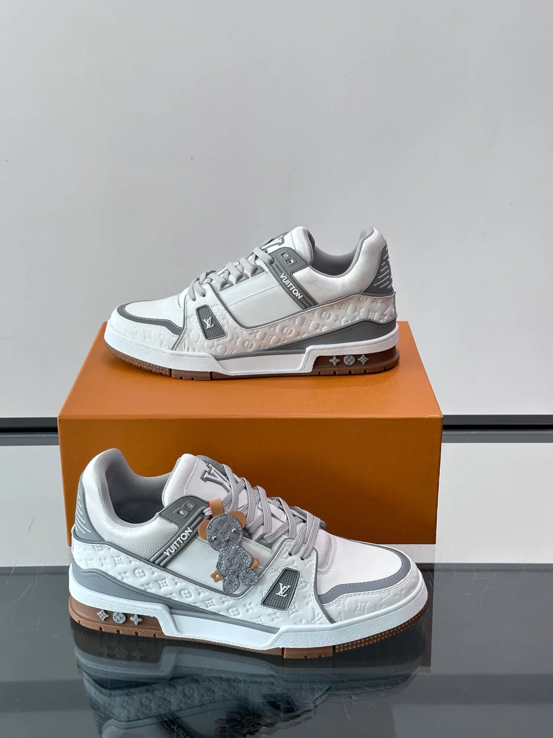 Men's Sneakers LOUIS VUITTON 17982456