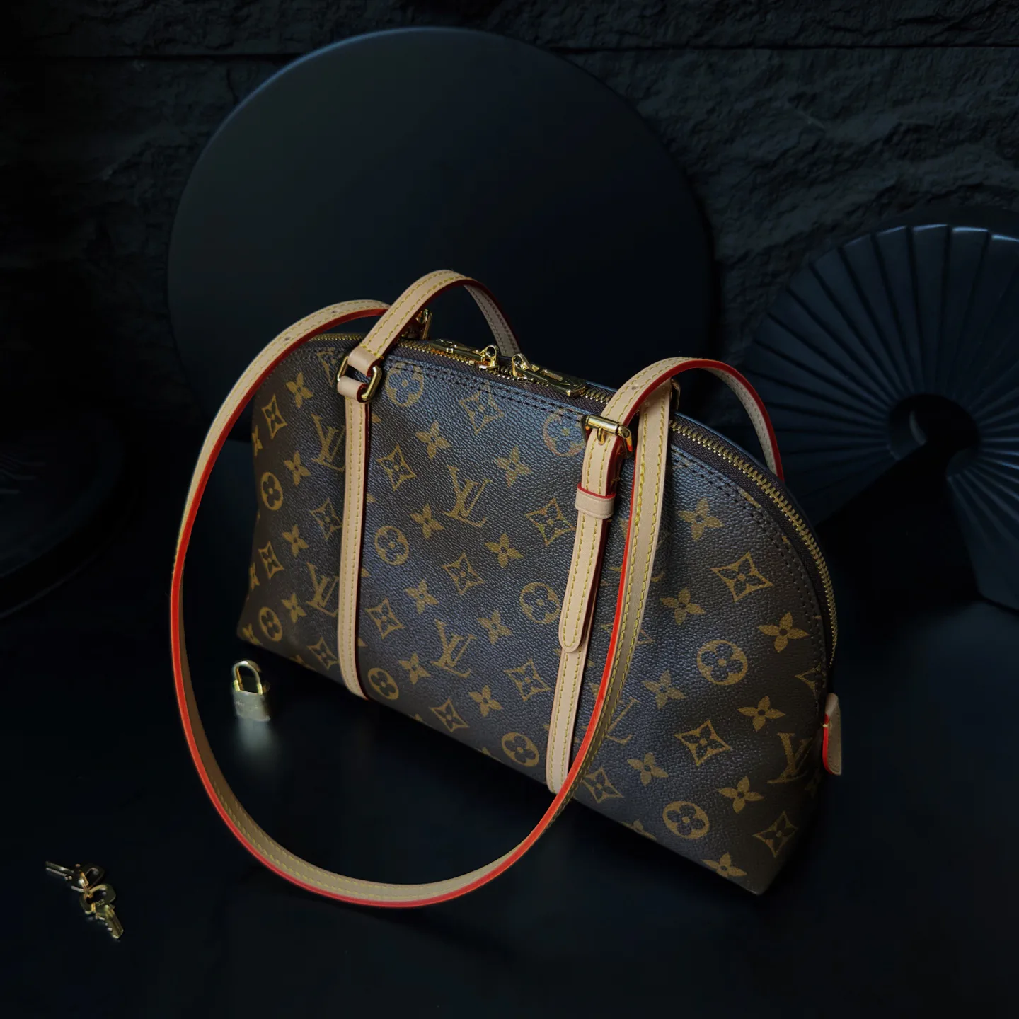Women's Classic Handbags LOUIS VUITTON 17498635