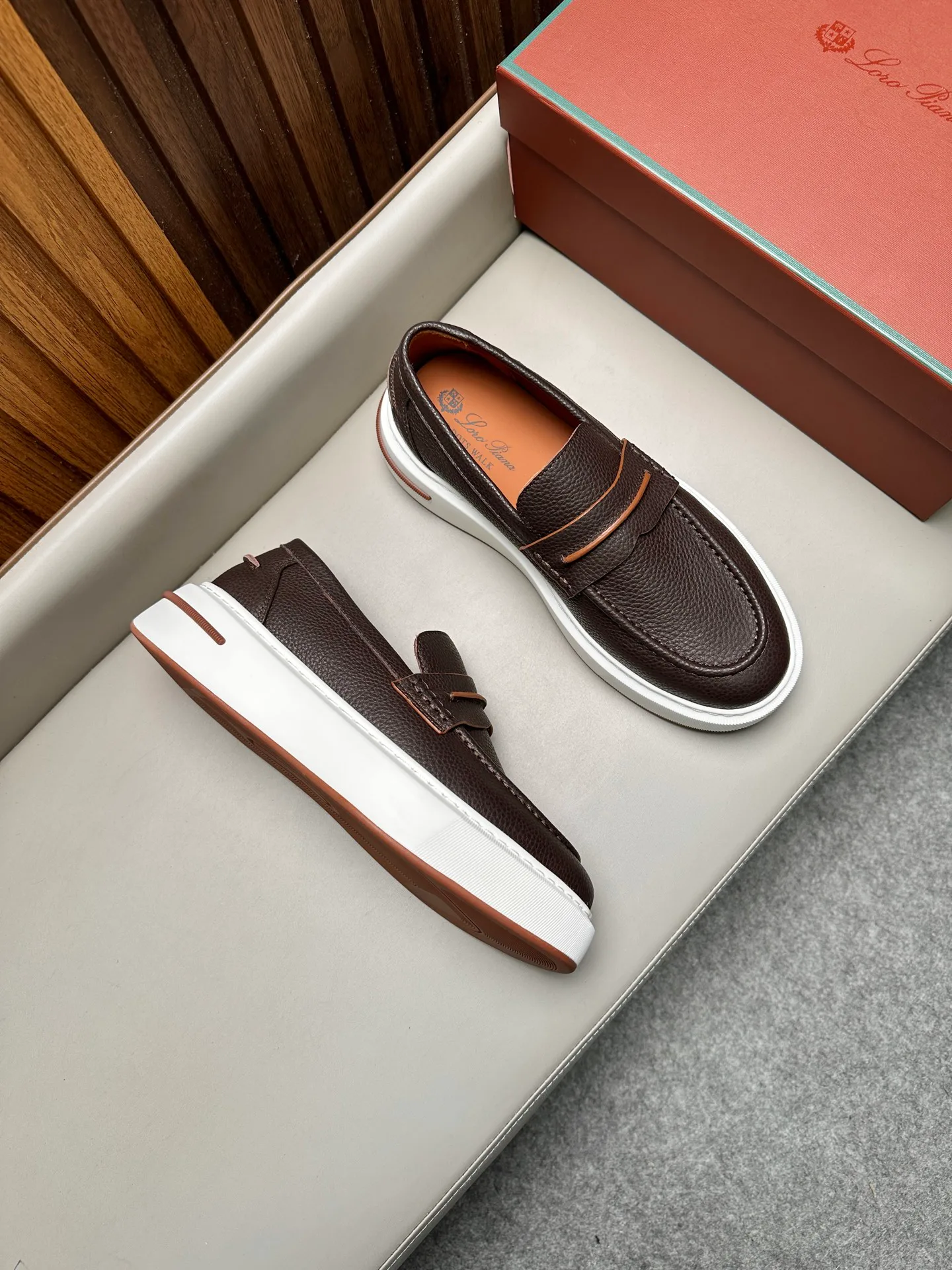 Men's Loafers And Dress Shoes LORO PIANA 18367863