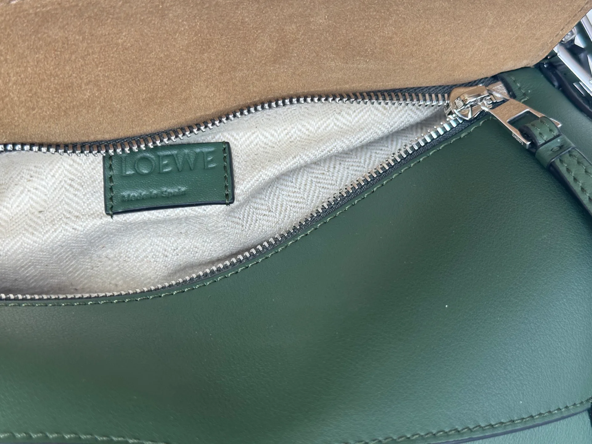 Women's Classic Handbags LOEWE 17271522
