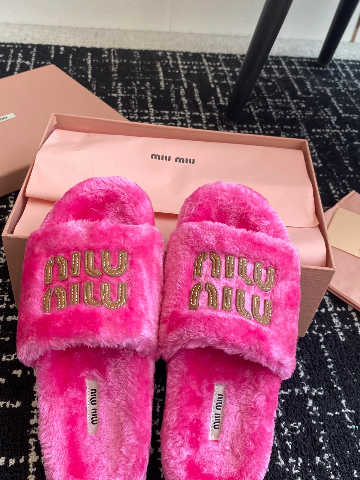 Women's Slippers MIU MIU 18241533