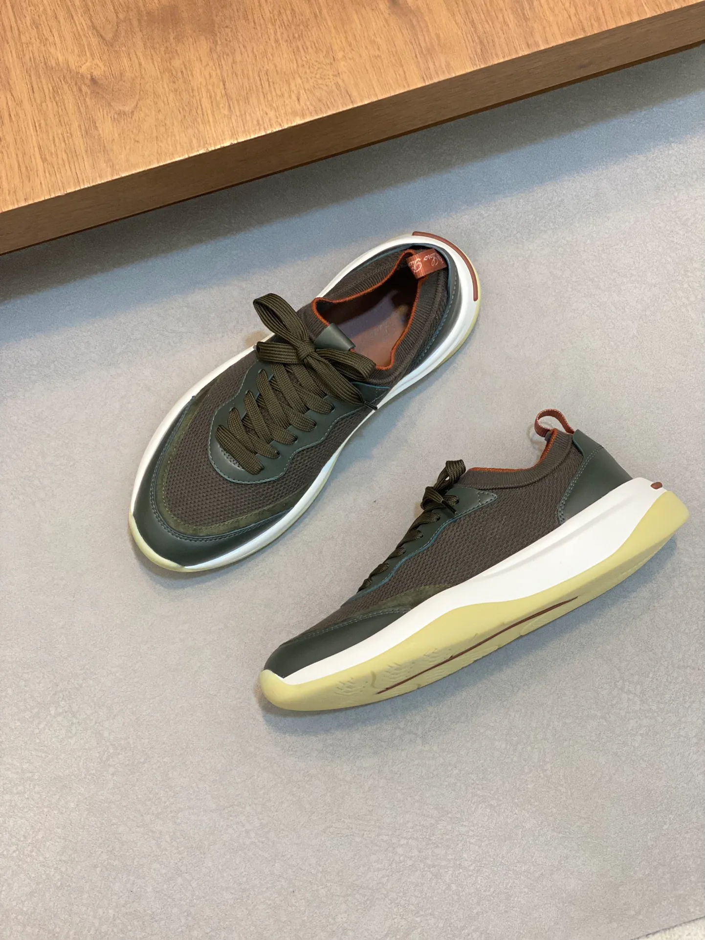 Men's Sneakers LORO PIANA 17862432