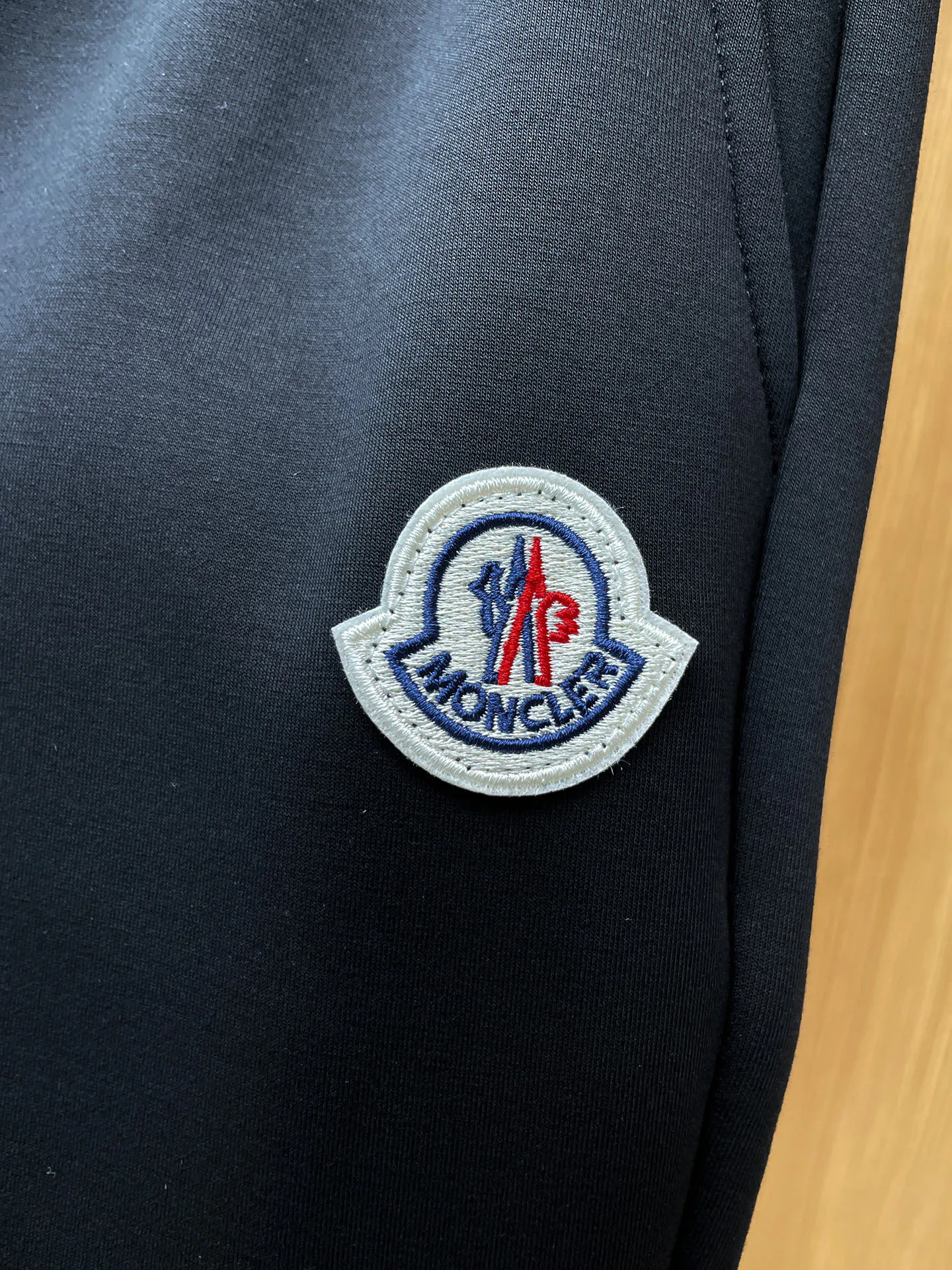 Men's Trousers MONCLER 18499628