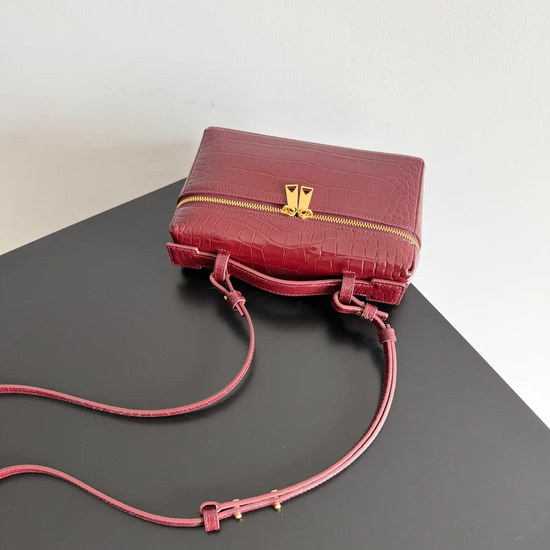 Women's Classic Handbags BOTTEGA VENETA 18367424