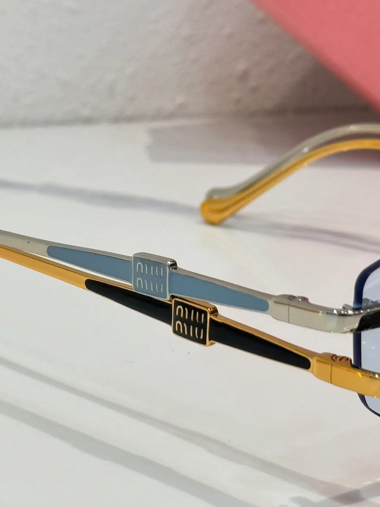 Glasses MIU MIU 17865309