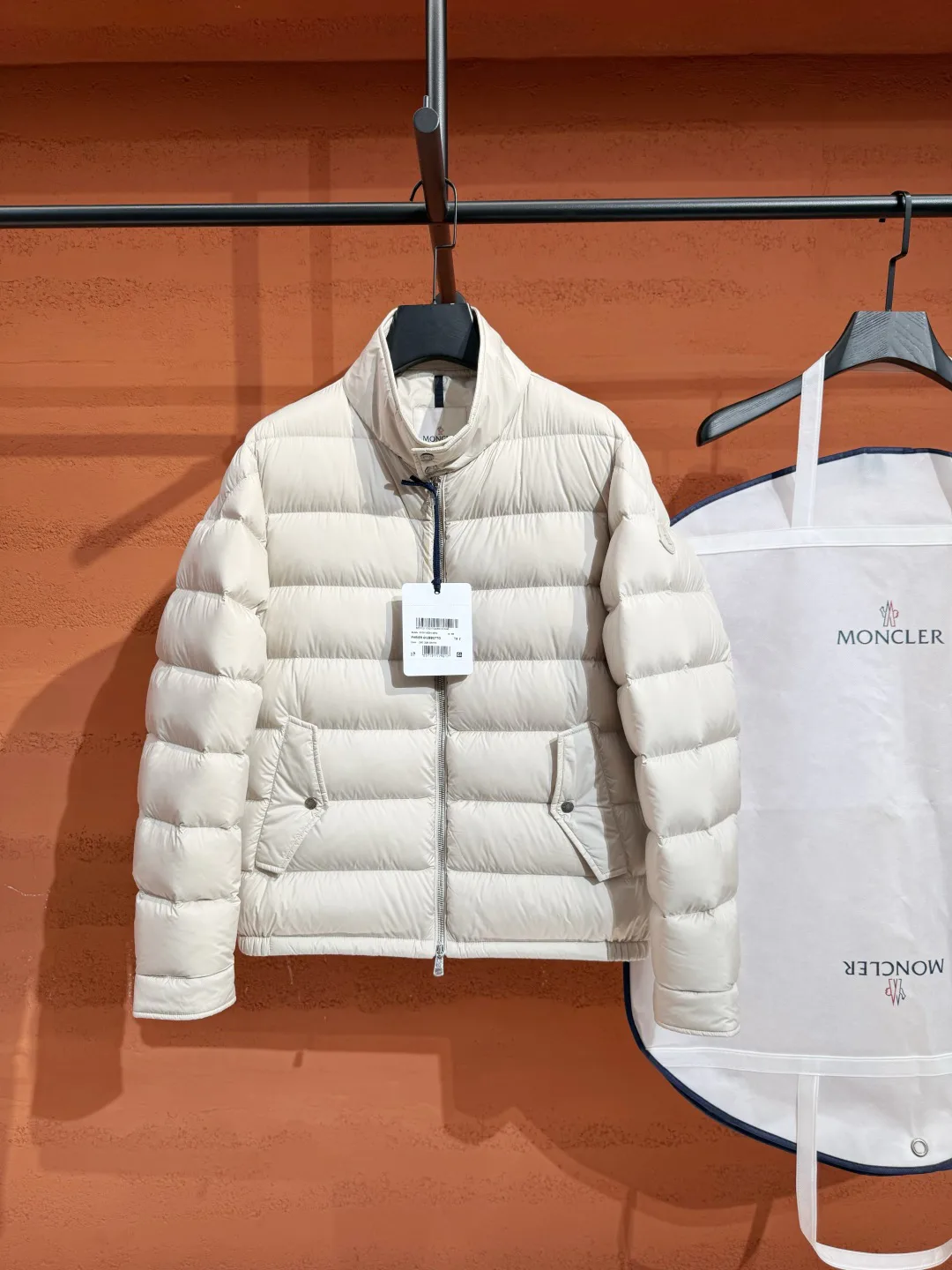 Men's Jackets And Down Jackets MONCLER 18048397