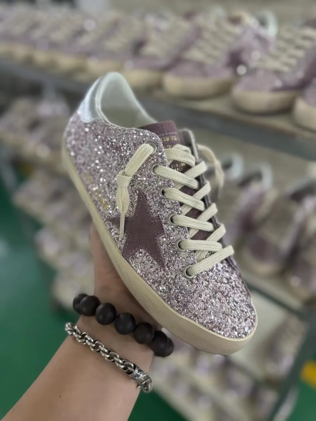Women's Sneakers GOLDEN GOOSE 18265592