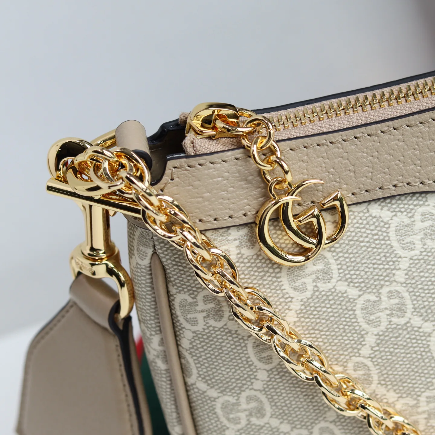 Women's Classic Handbags GUCCI 17947802