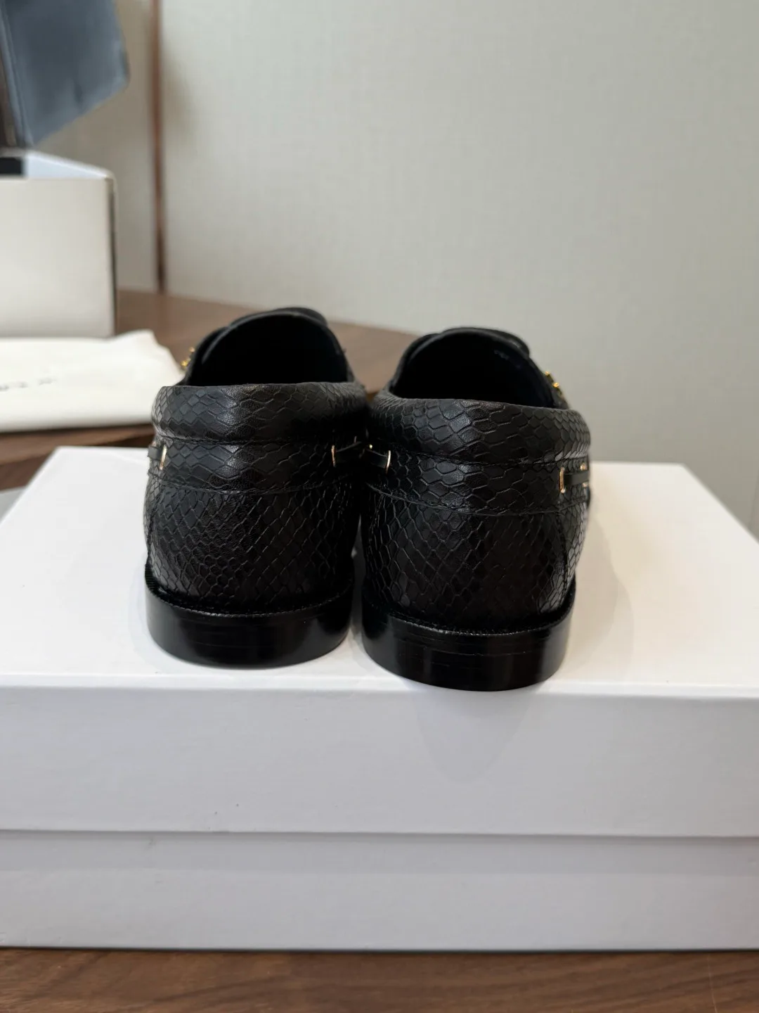 Women's Loafers And Moccasins SAINT LAURENT 18304212