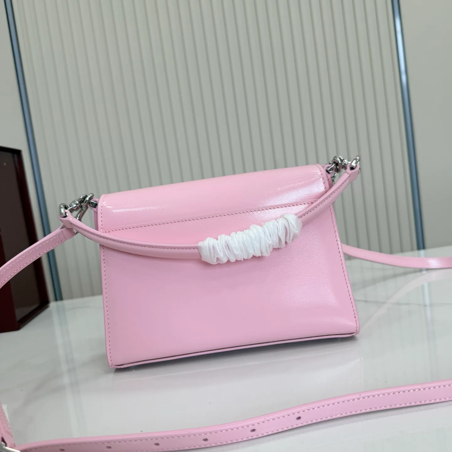 Women's Classic Handbags GUCCI 18262333