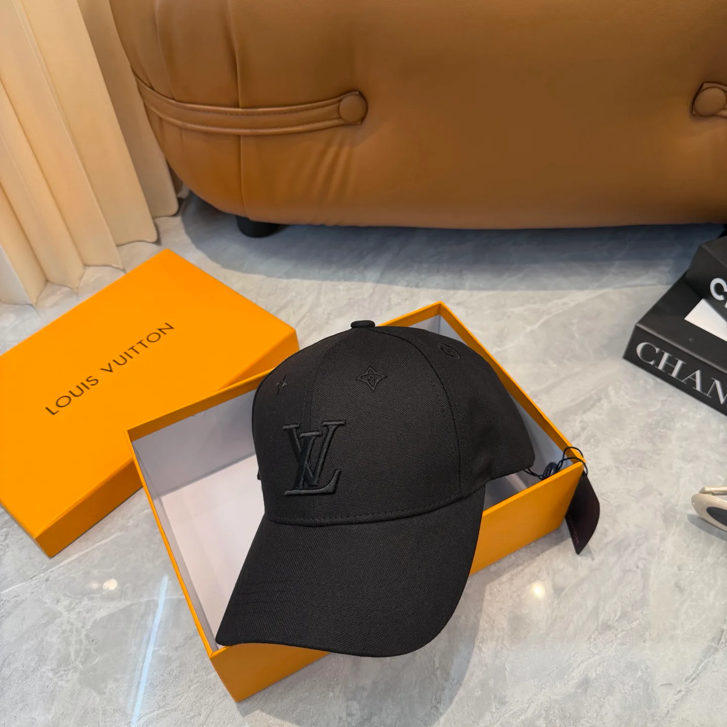 Hats LOUIS VUITTON 17467591