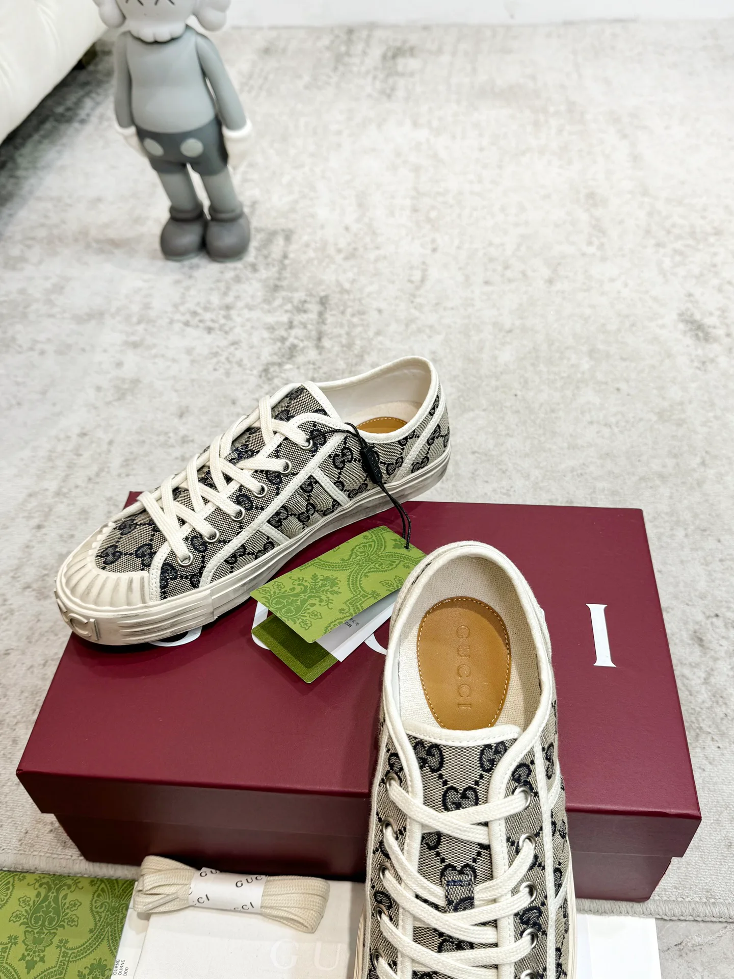 Women's Sneakers GUCCI 18139044