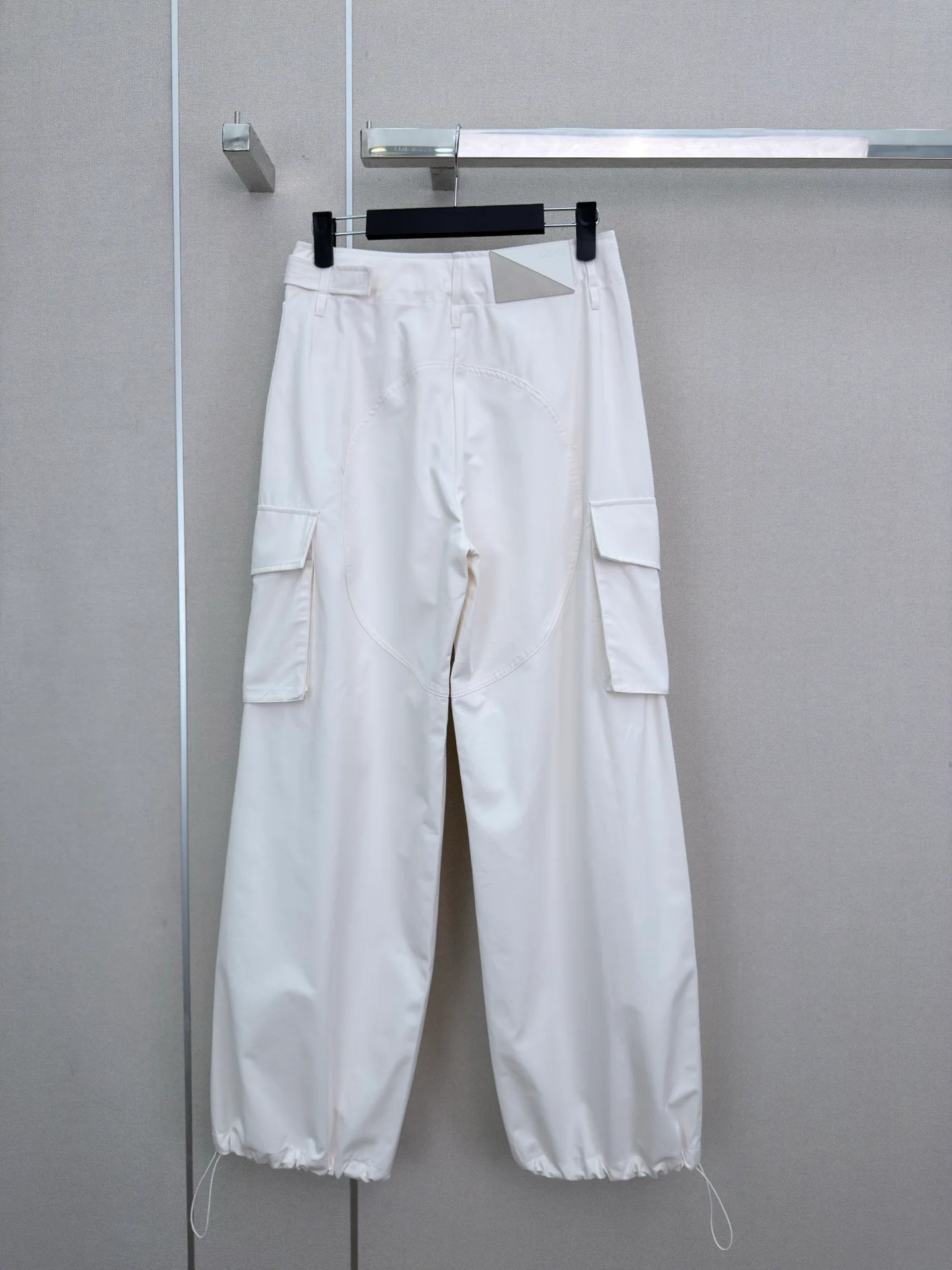 Women's Trousers LOEWE 17412560