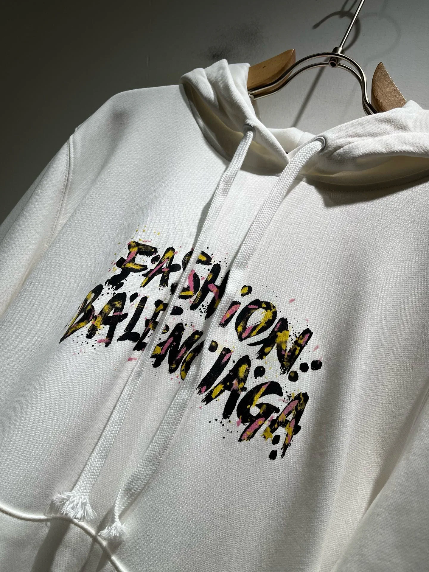 Men's Sweatshirts And Hoodies BALENCIAGA 18081311