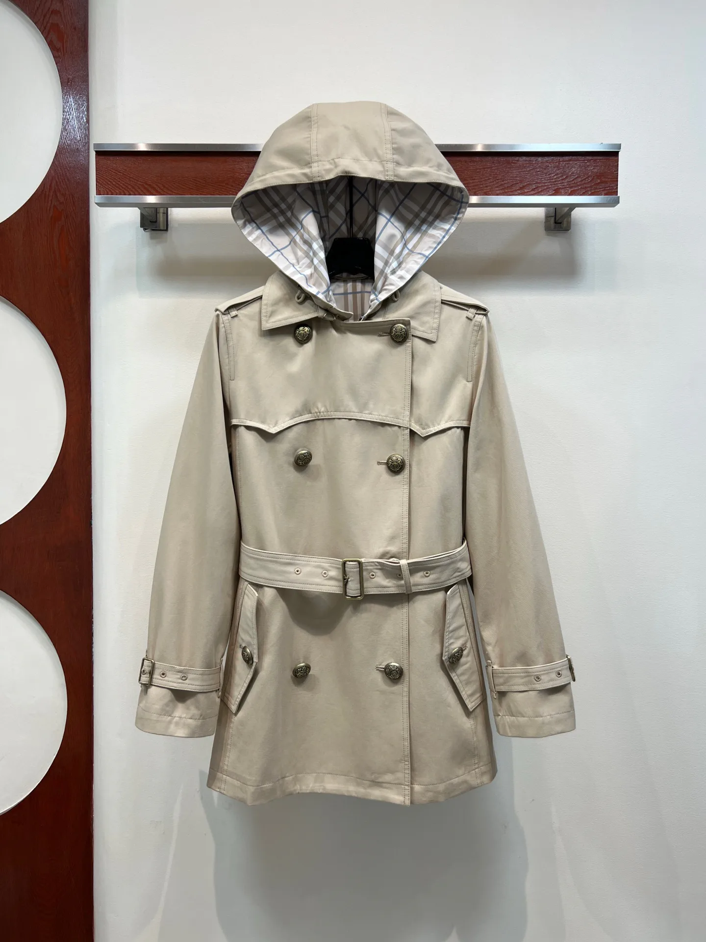 Women's Trench Coats BURBERRY 18127541