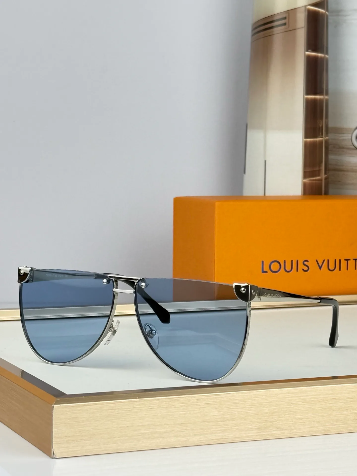 Glasses LOUIS VUITTON 17366453