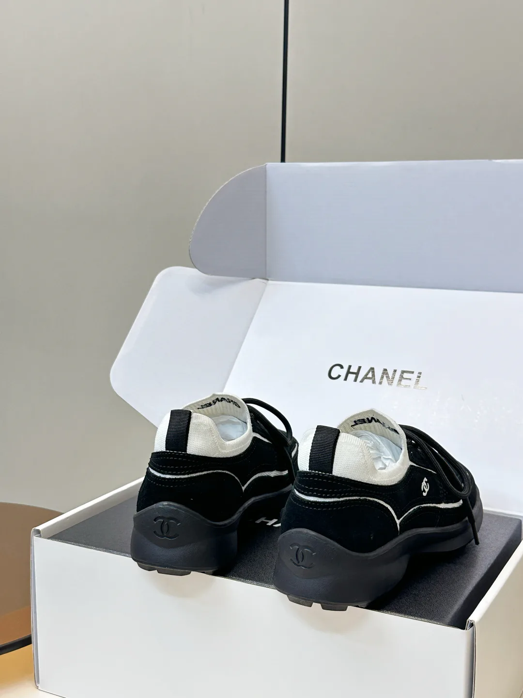 Women's Sneakers CHANEL 16868812