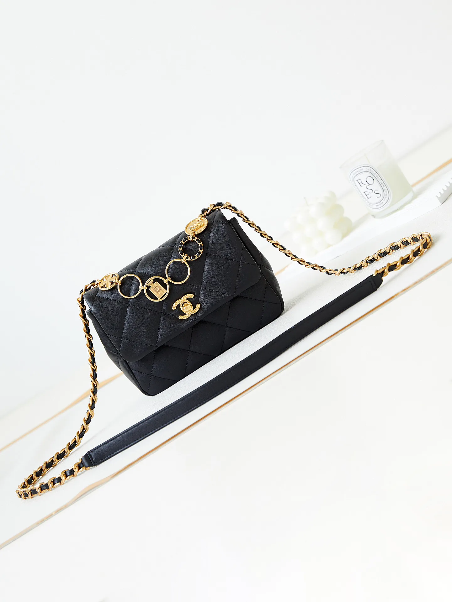Women's Classic Handbags CHANEL 18065575