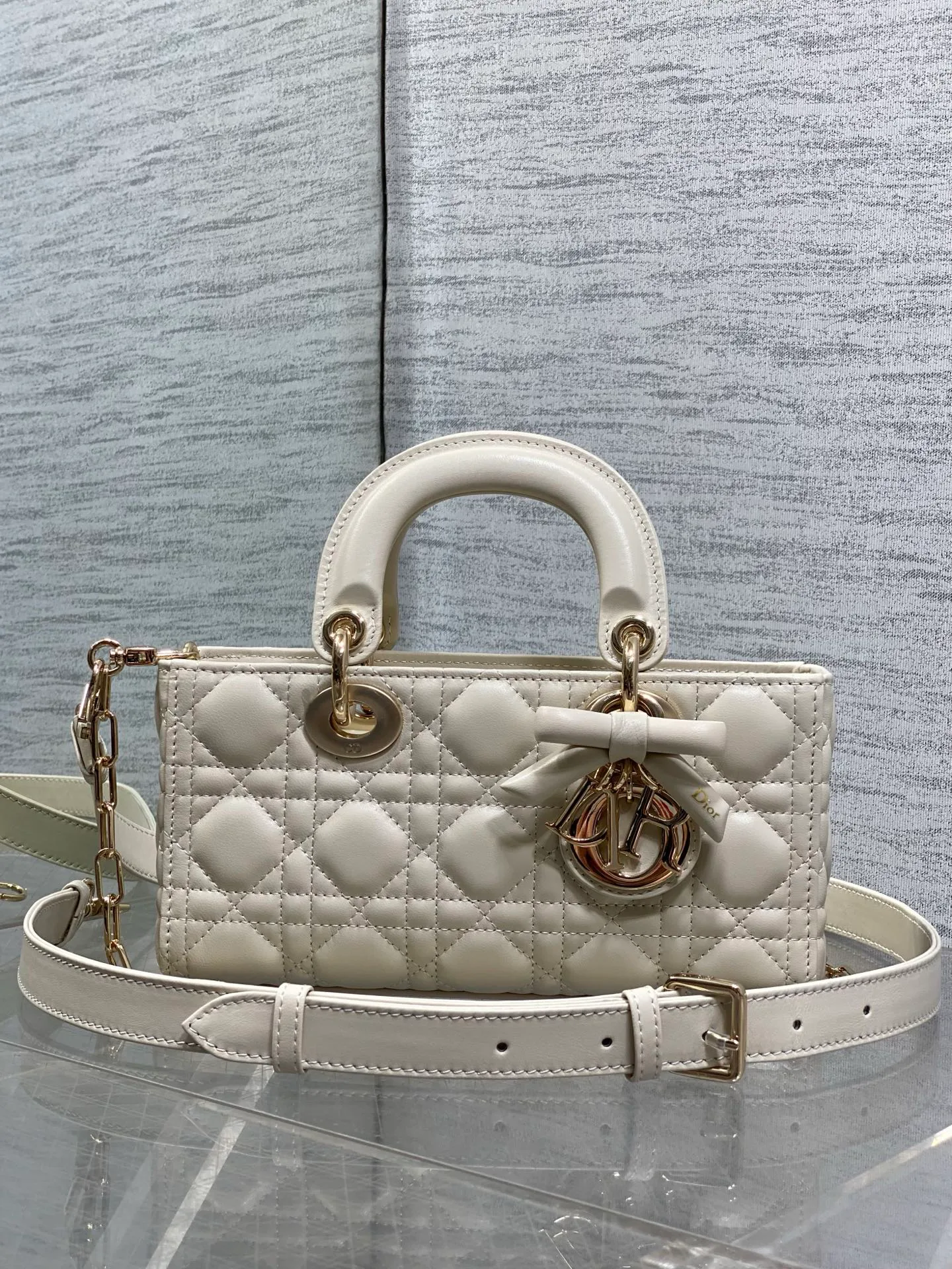 Women's Classic Handbags CHRISTIAN DIOR 18070565