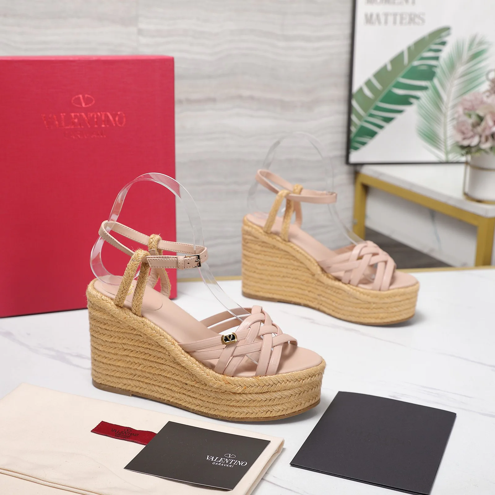 Women's Open-Toe Sandals VALENTINO 18346928