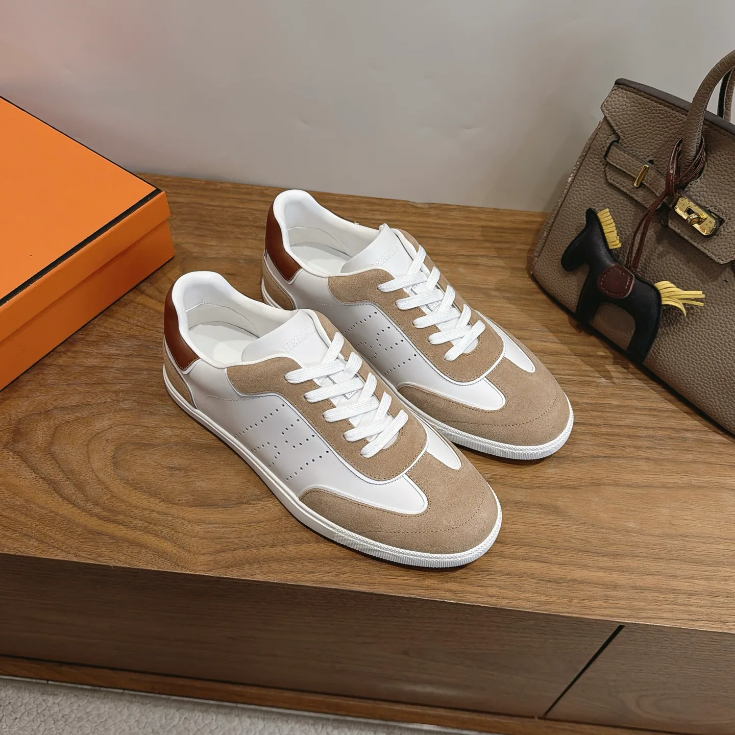 Women's Sneakers HERMES 18230934