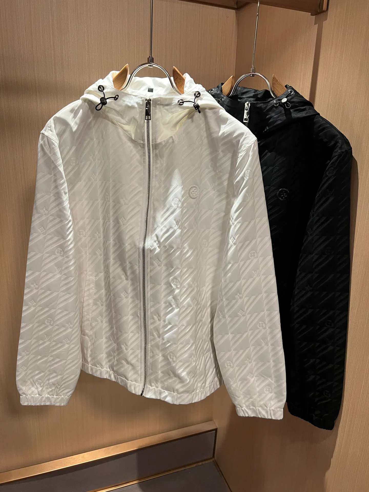 Куртки И Пуховики Мужские Louis Vuitton 18592743