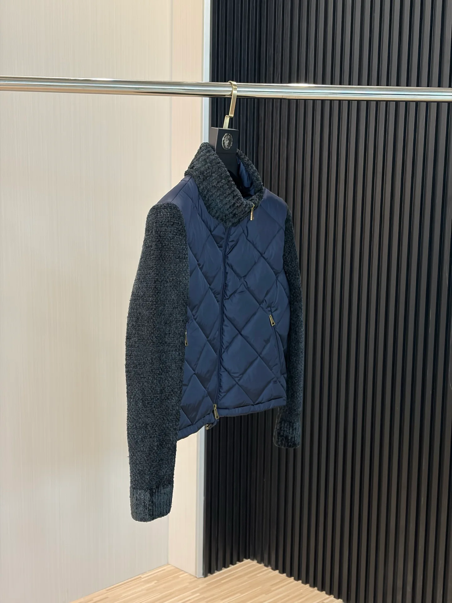 Men's Jackets And Down Jackets MONCLER 18029617