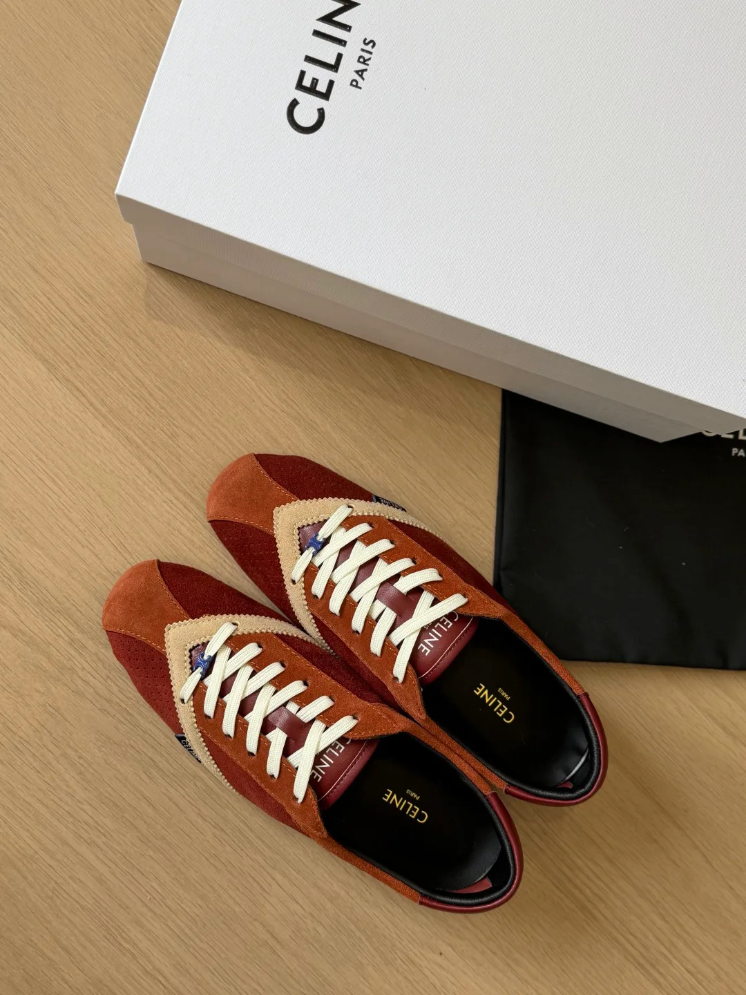 Women's Sneakers CELINE 18224055