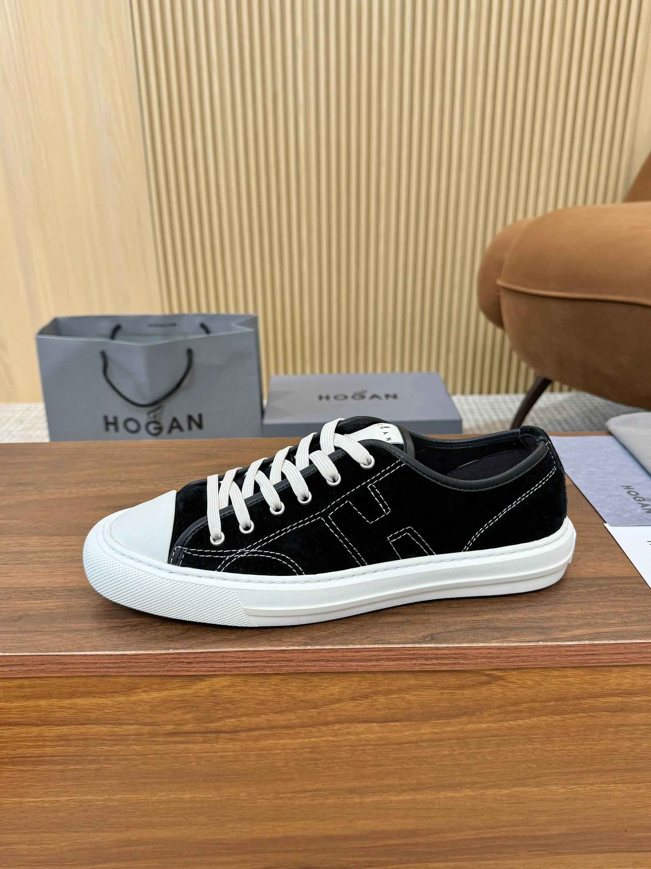 Men's Sneakers HOGAN 17810422