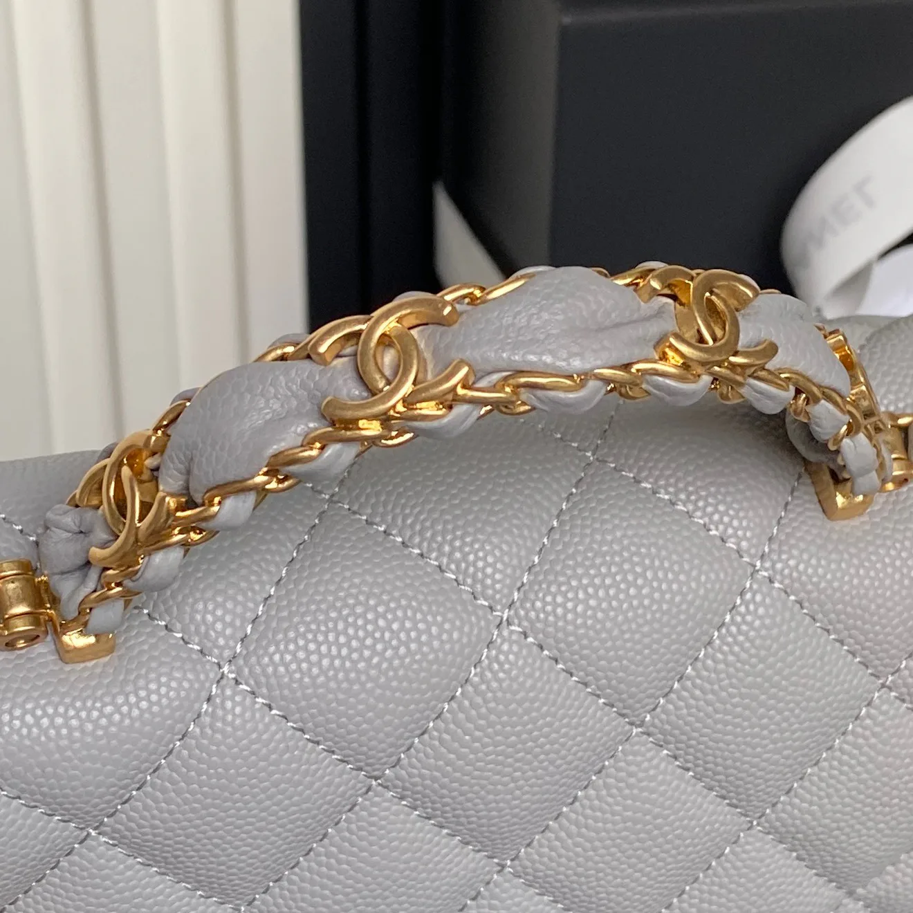 Women's Classic Handbags CHANEL 17364565