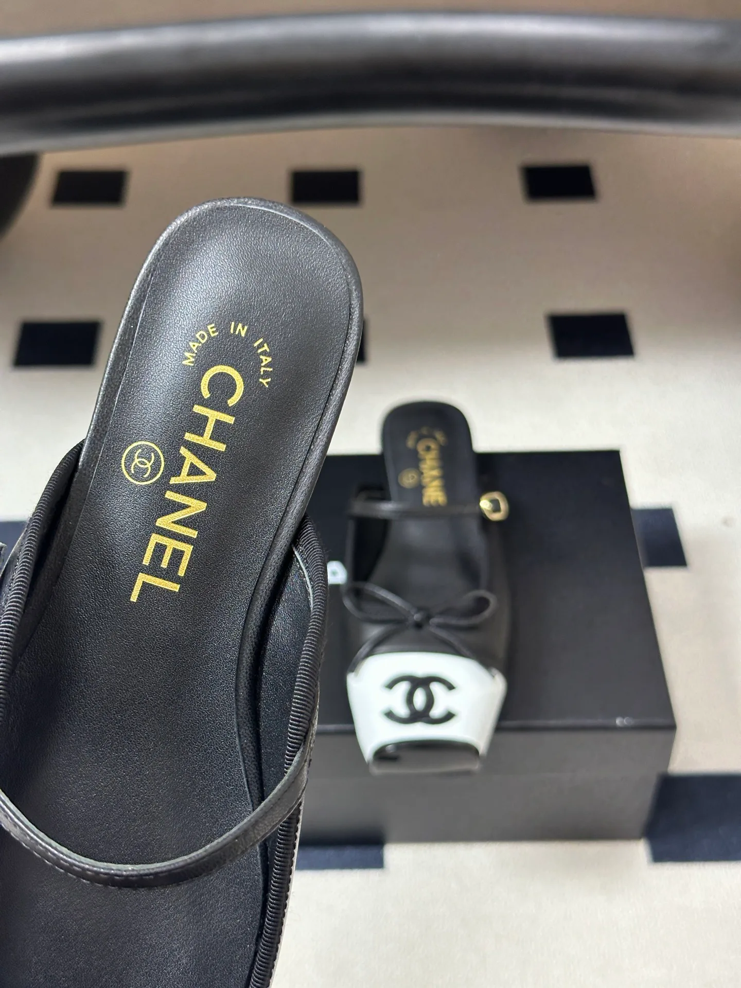 Women's Mules And Clogs CHANEL 17338405