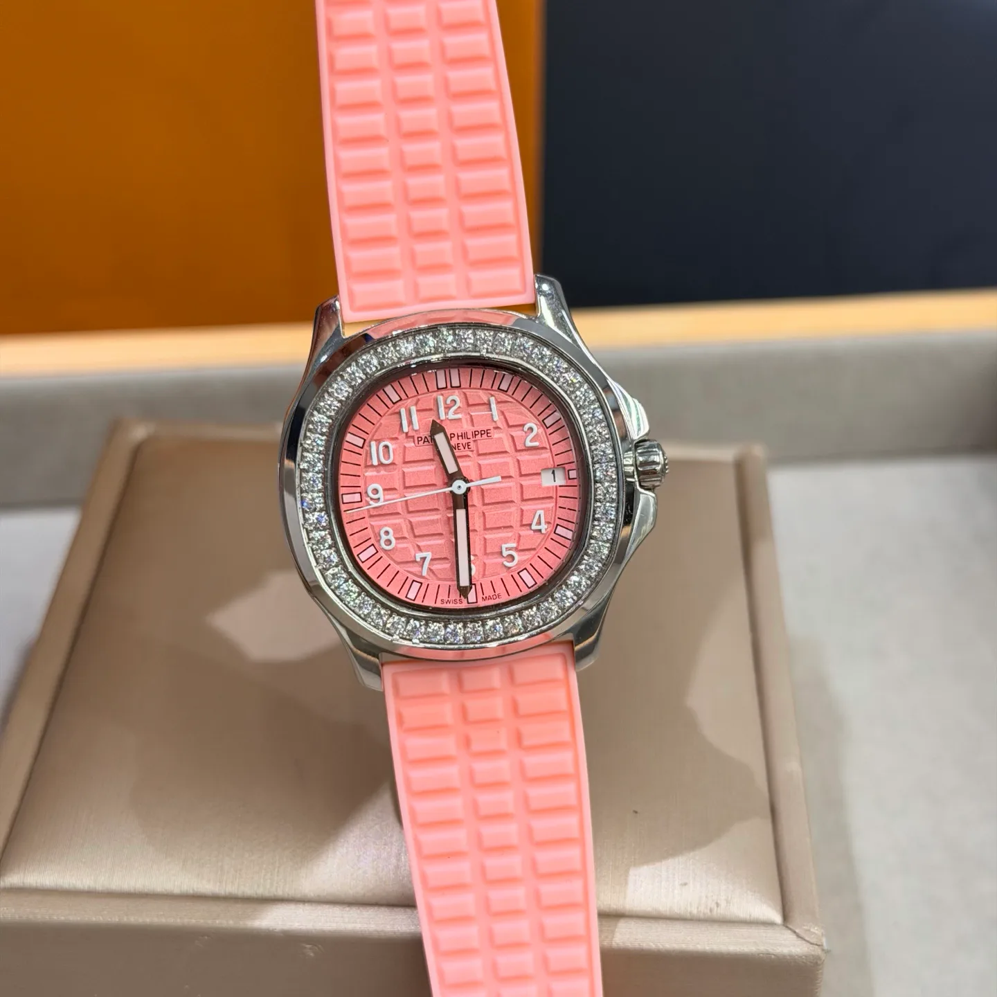 Women's Watches PATEK PHILIPPE 17800707