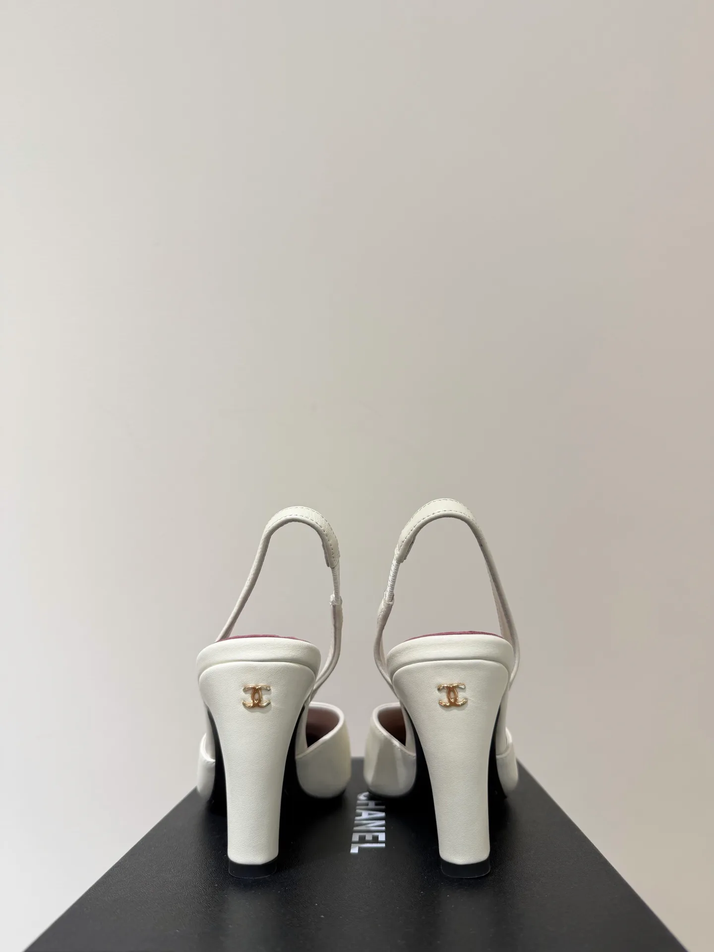 Women's Heels CHANEL 17956239