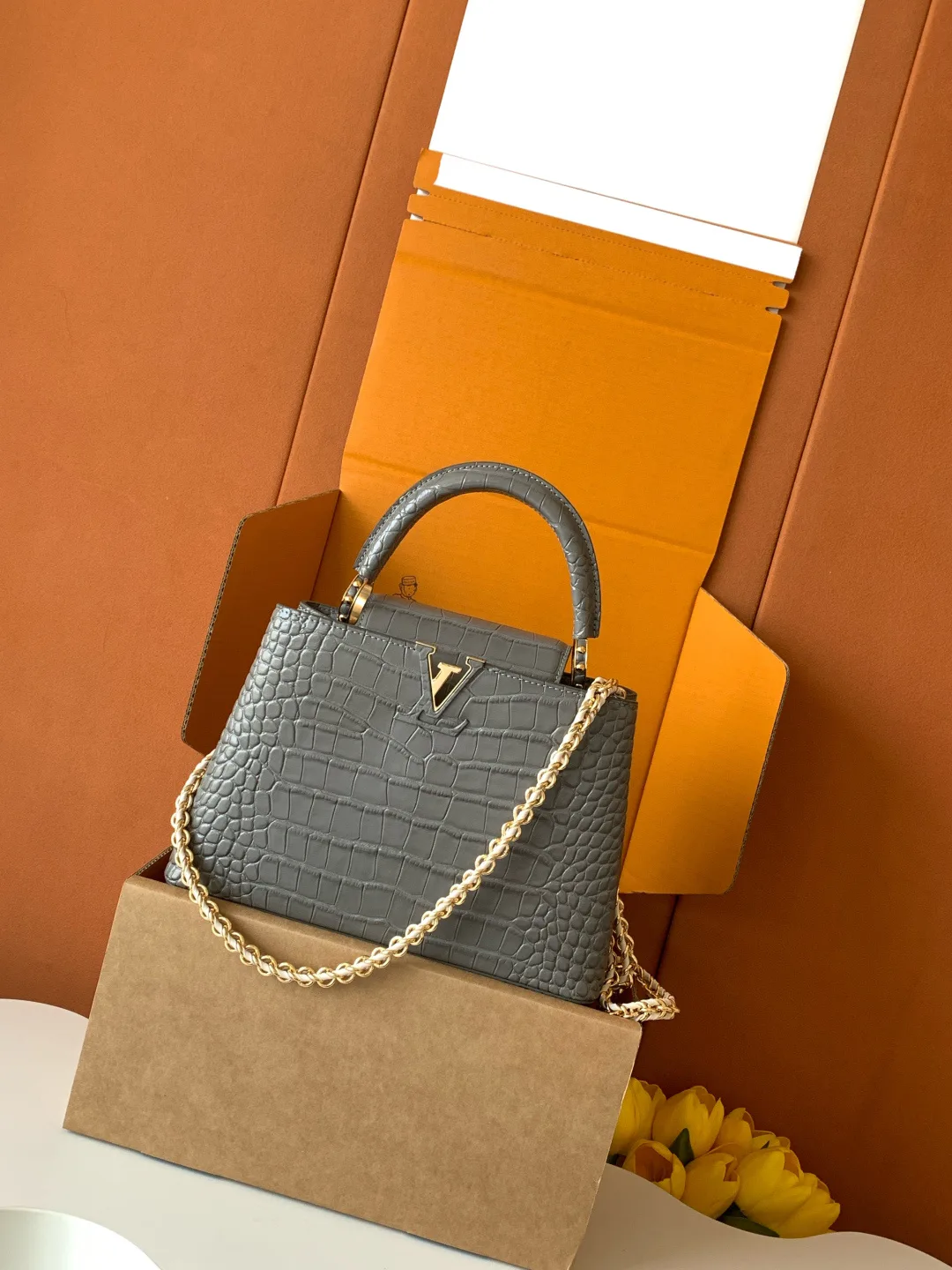 Women's Classic Handbags LOUIS VUITTON 18520939