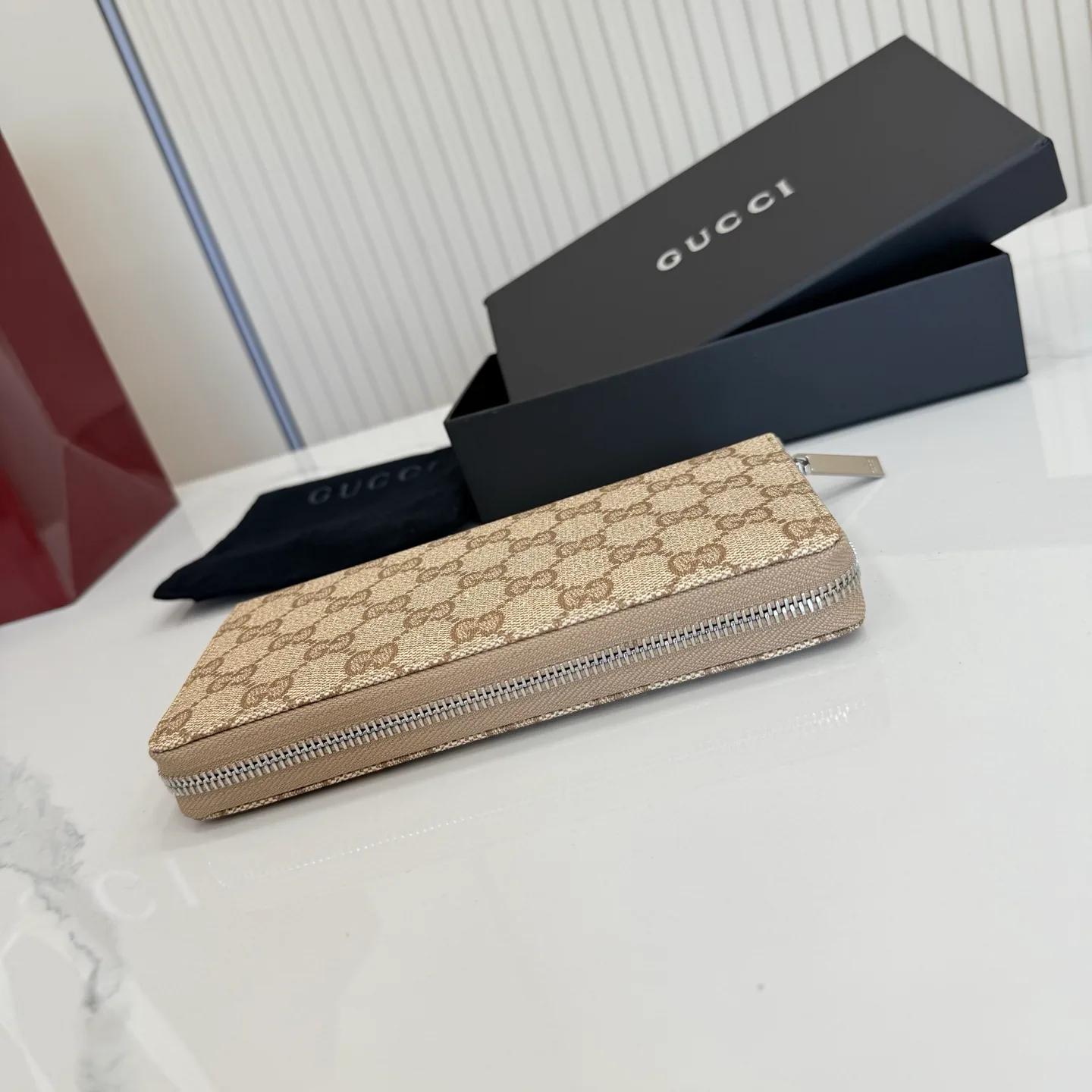 Women's Clutches GUCCI 17948269