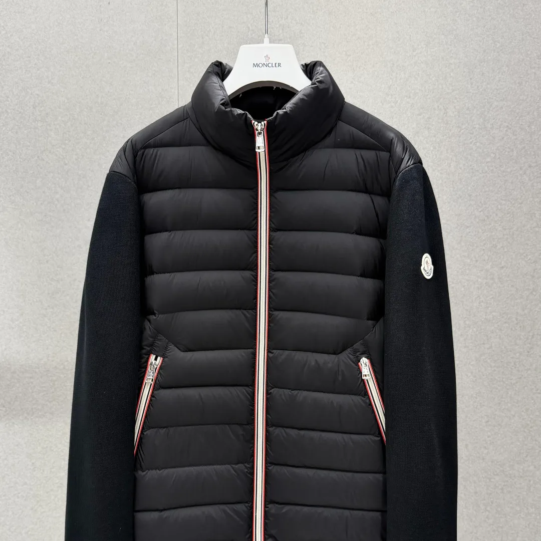 Куртки И Пуховики Мужские Moncler 18680342