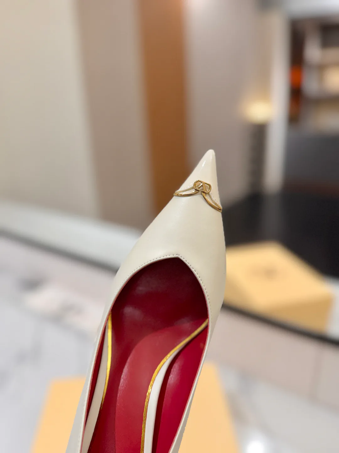 Women's Heels VALENTINO 18134928