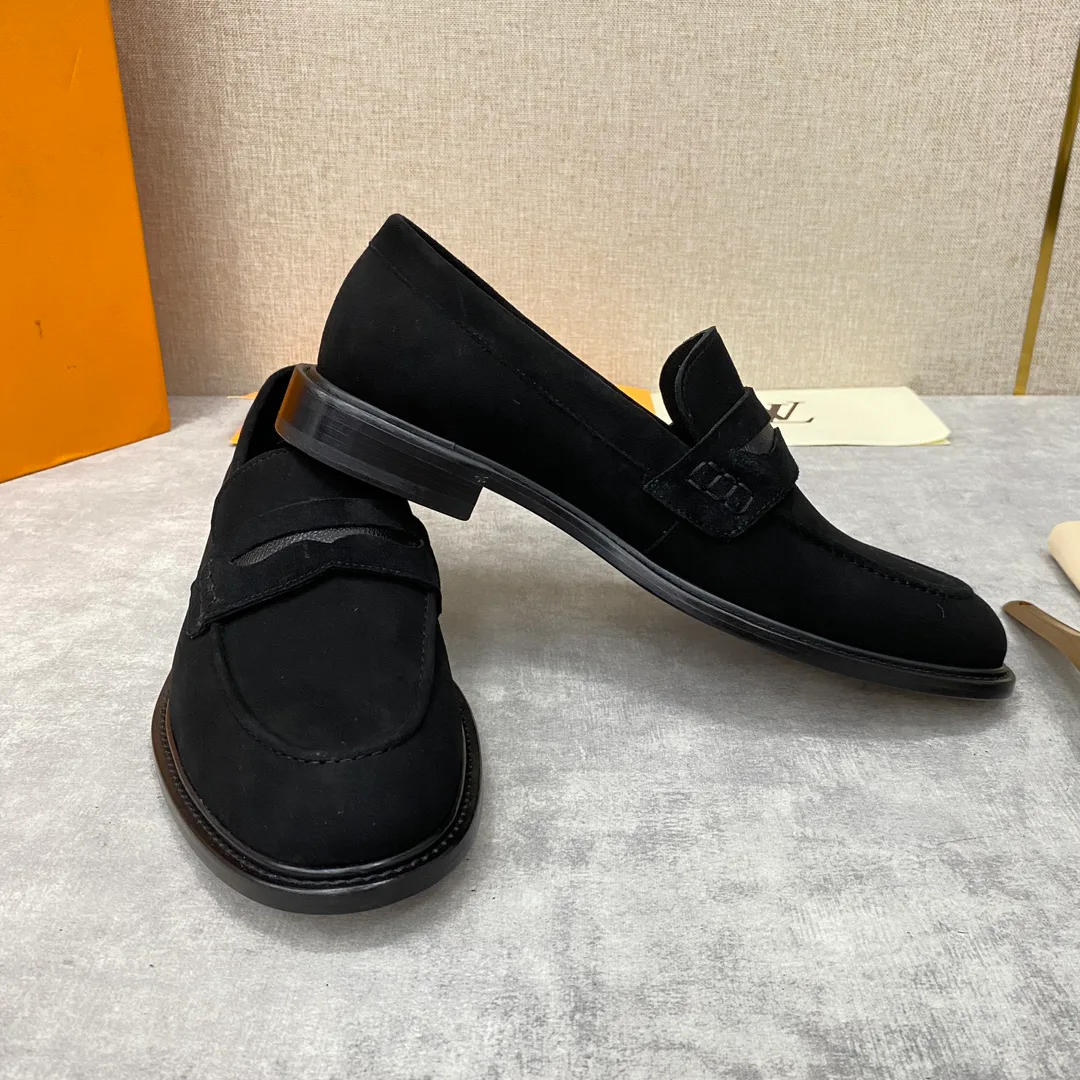 Men's Loafers And Dress Shoes LOUIS VUITTON 18193986