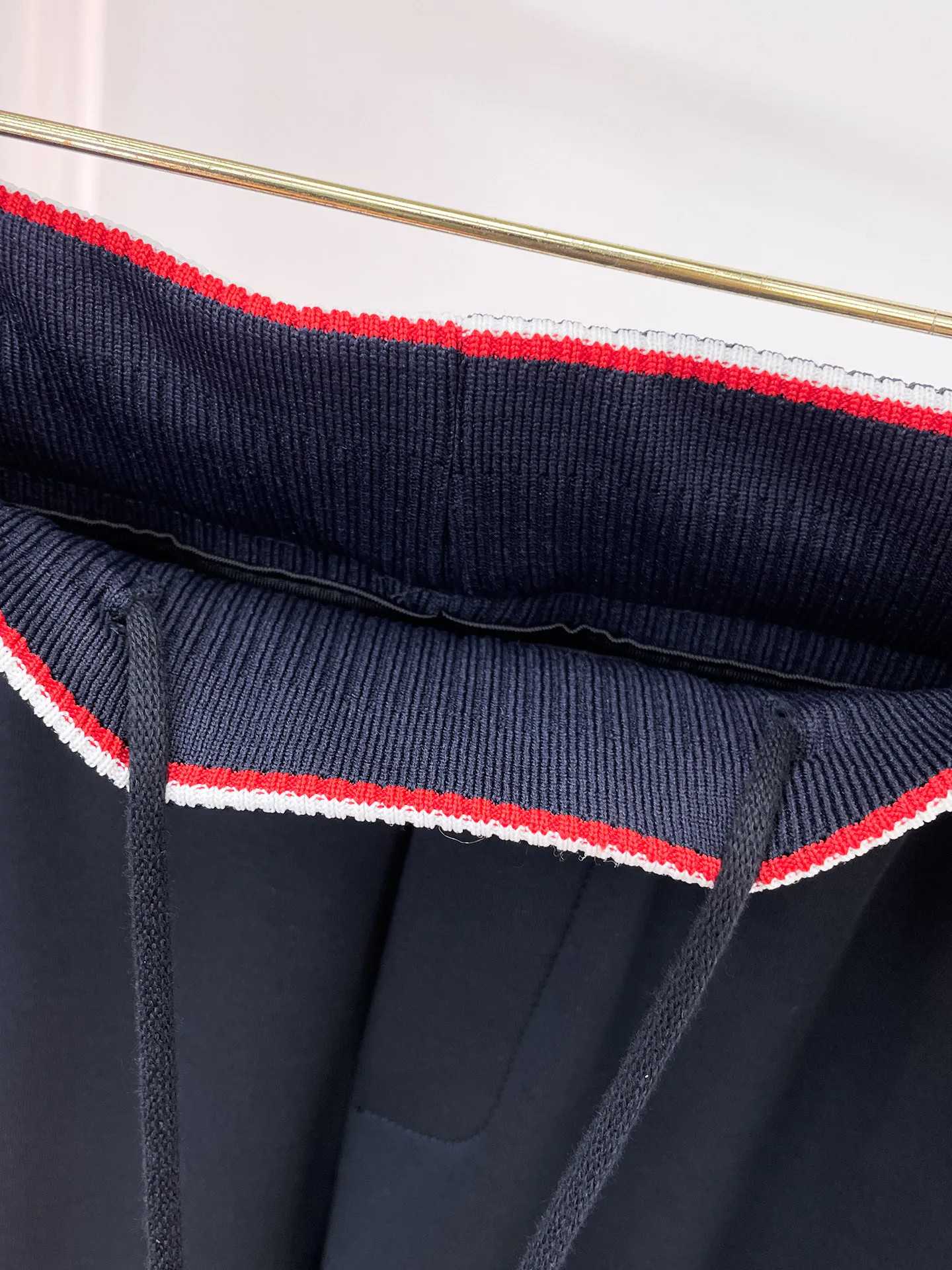 Men's Trousers MONCLER 18399360