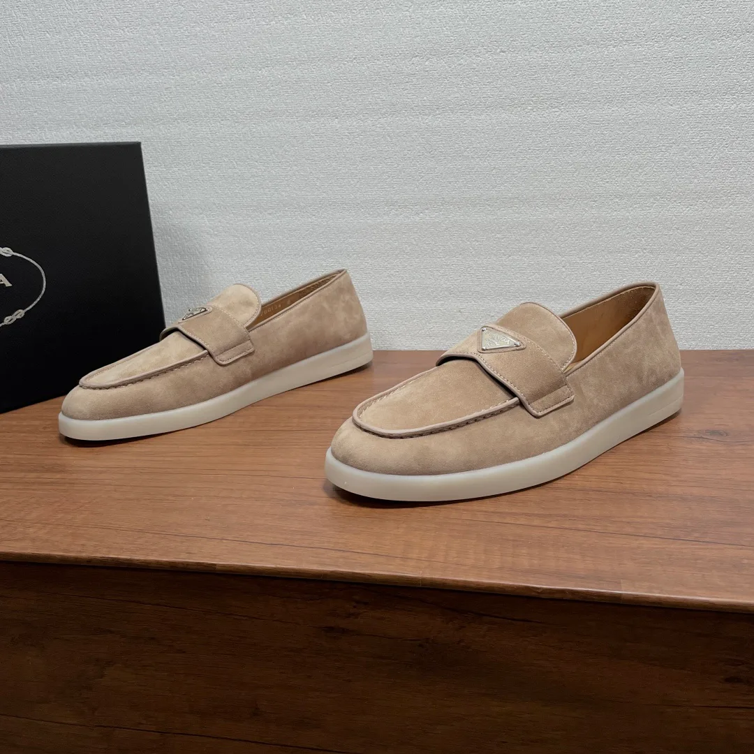 Men's Loafers And Dress Shoes PRADA 17971384