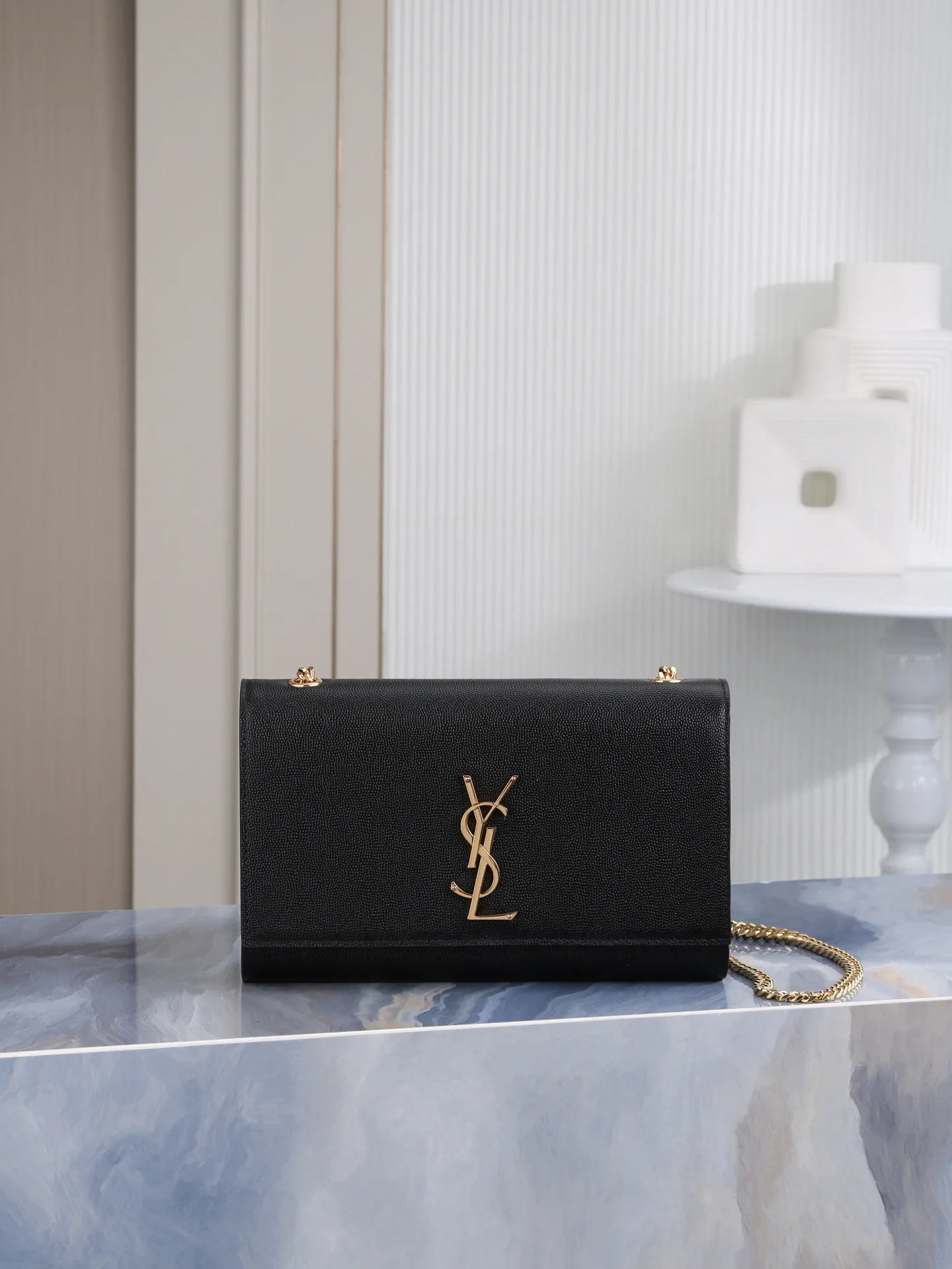 Women's Classic Handbags SAINT LAURENT 18427410