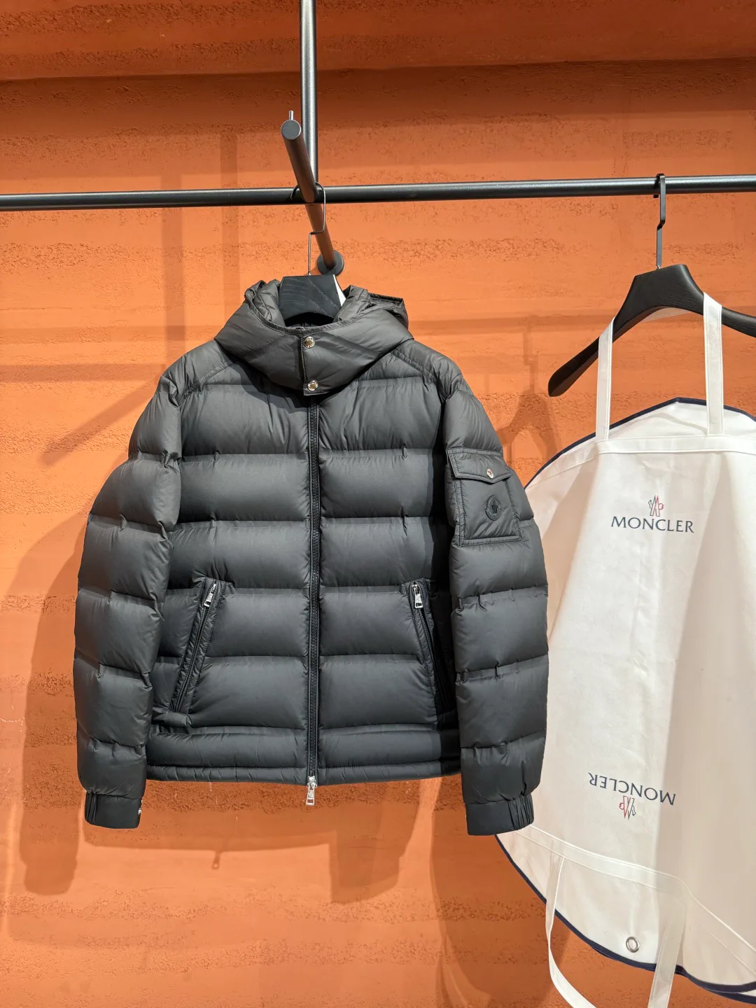 Men's Jackets And Down Jackets MONCLER 18335673