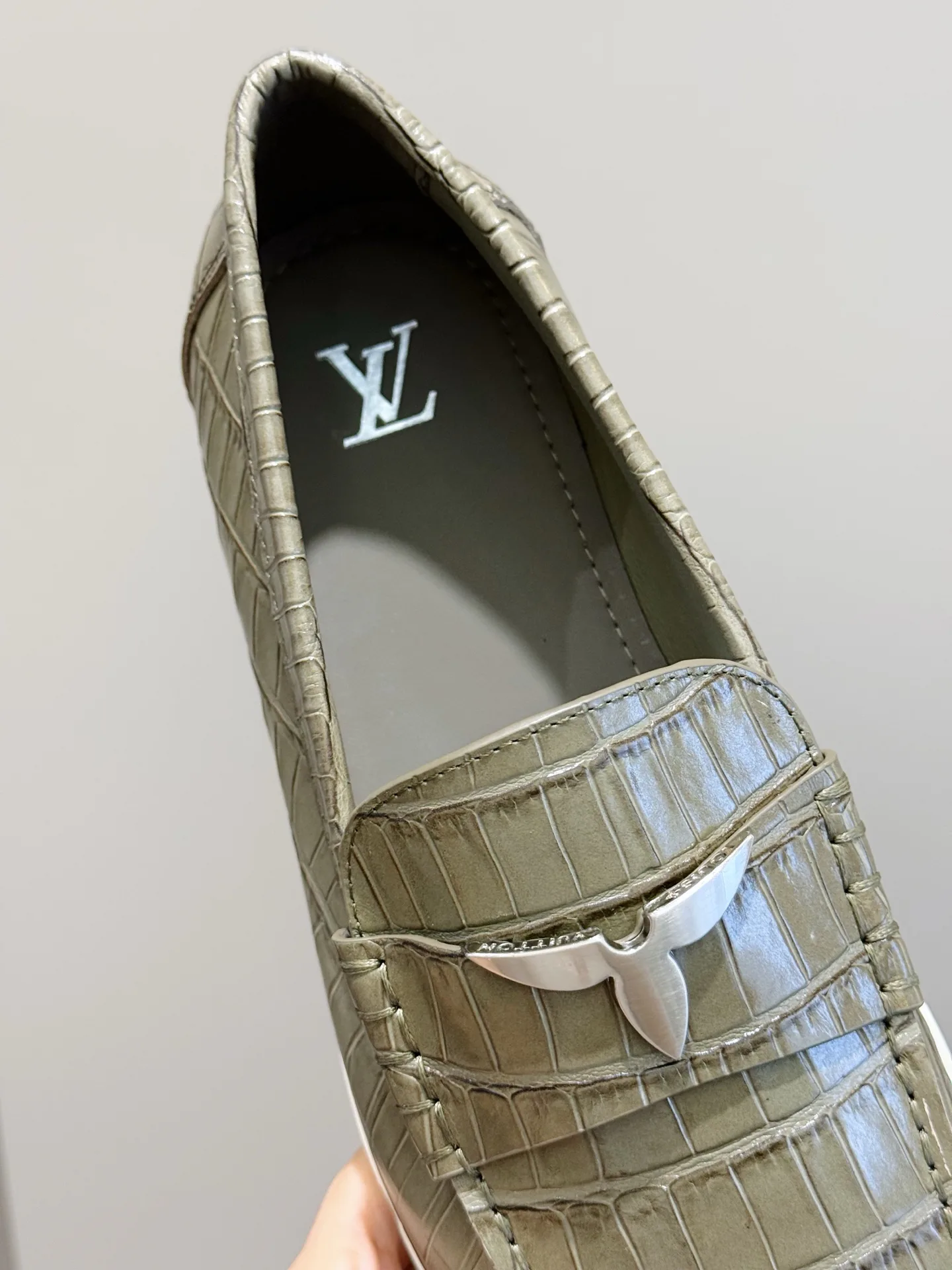 Women's Loafers And Moccasins LOUIS VUITTON 17914085