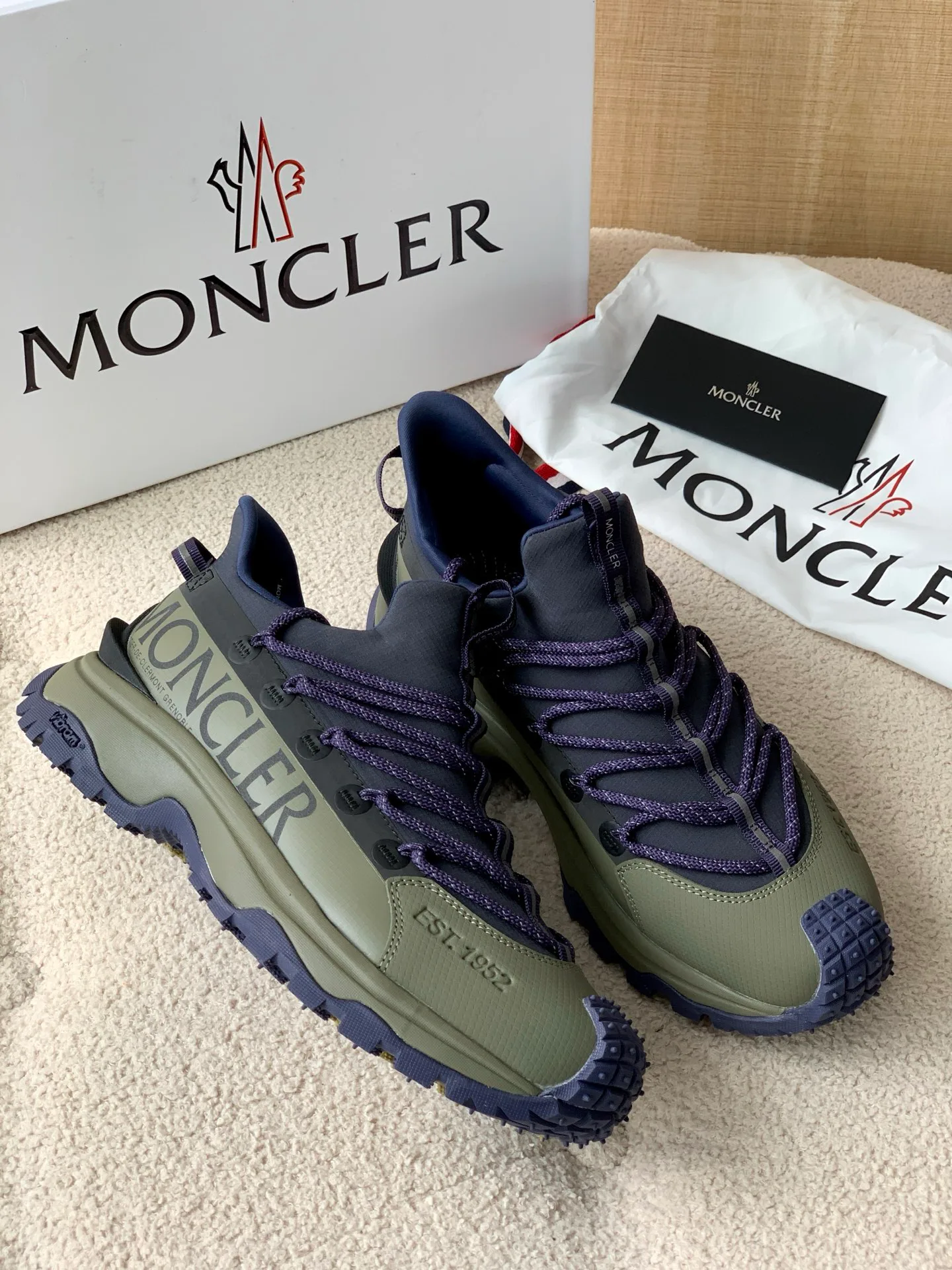 Women's Sneakers MONCLER 17760087