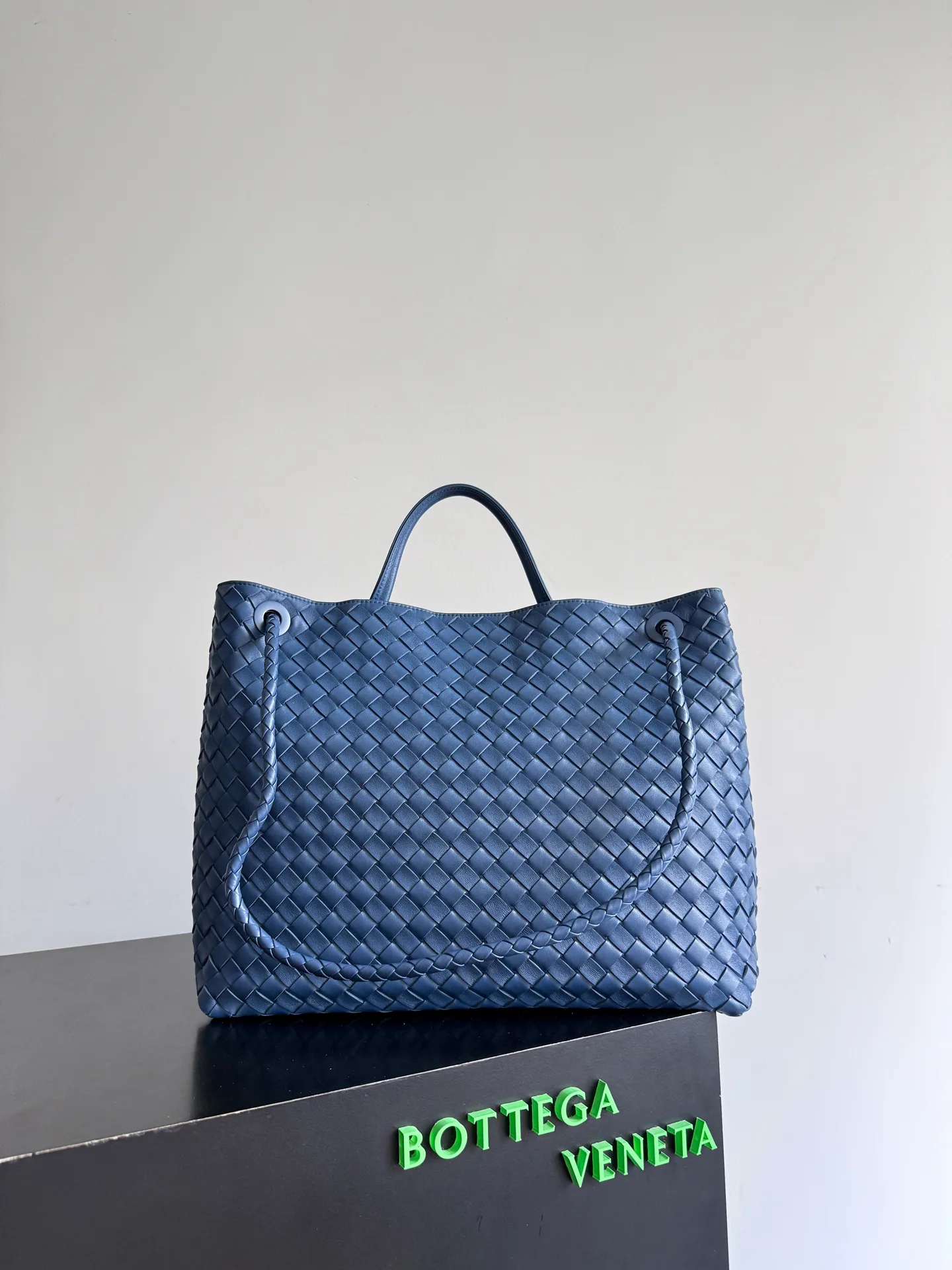 Women's Classic Handbags BOTTEGA VENETA 18321481