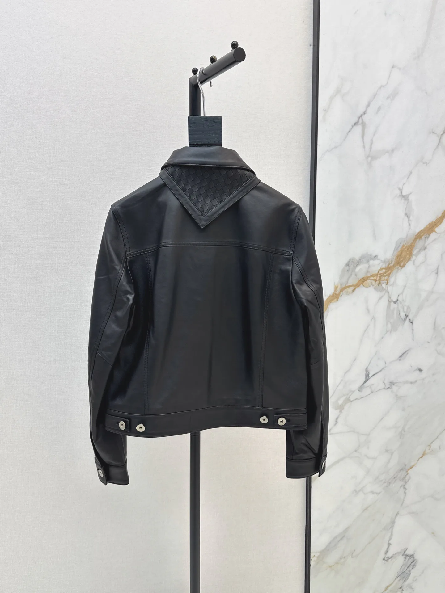 Women's Leather Jackets And Sheepskin Coats BOTTEGA VENETA 18173027